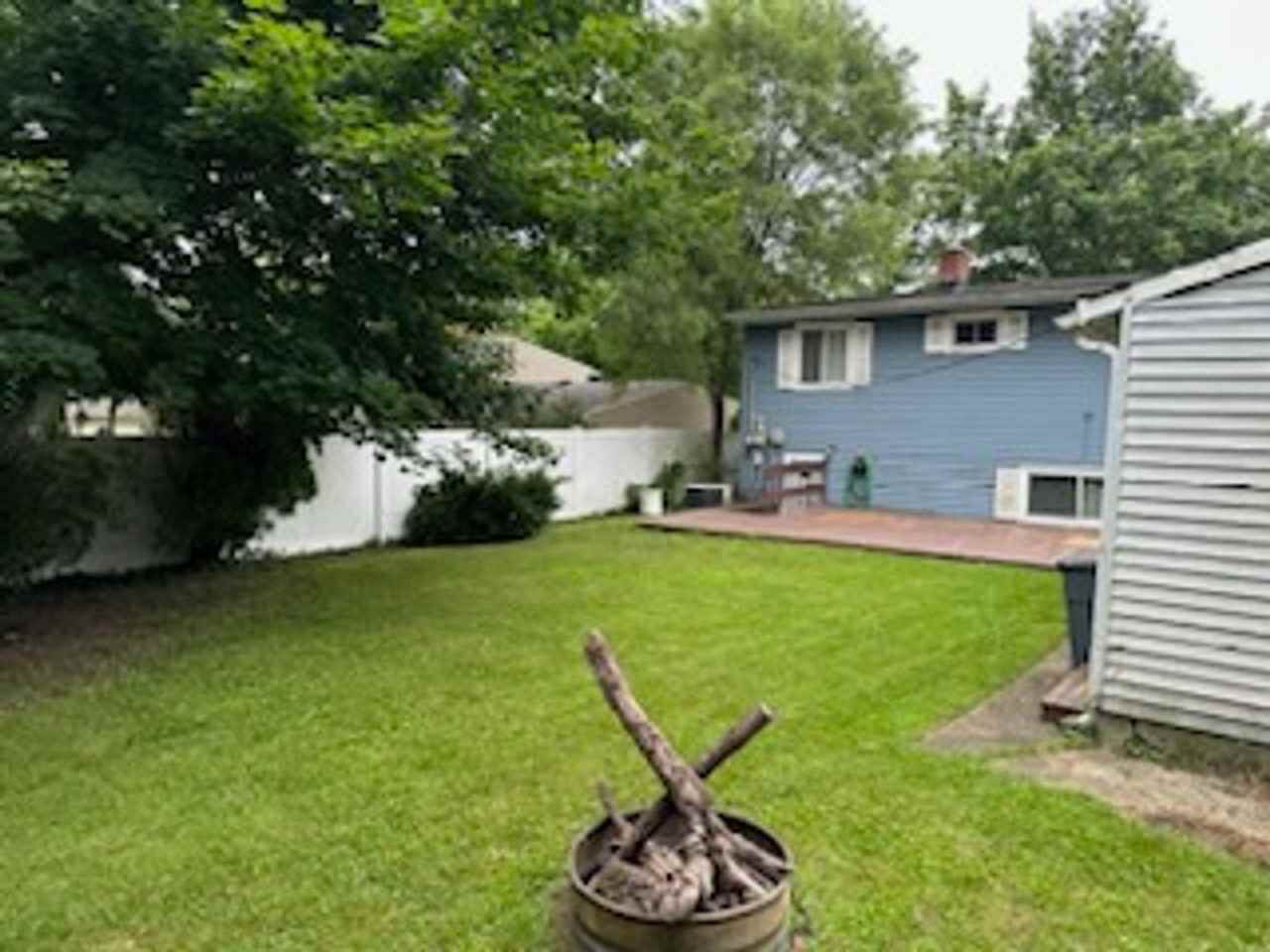 754 Panorama Dr - Photo 3 of 25