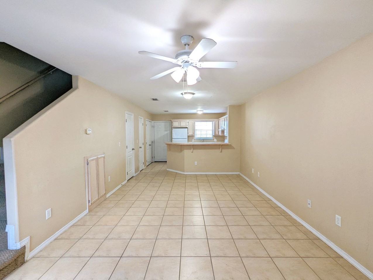 737 Sonesta Ct - Photo 3 of 13