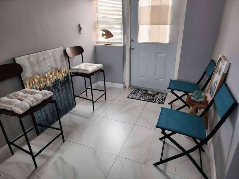 877 Nw 105th St #879 - Photo 4 of 9