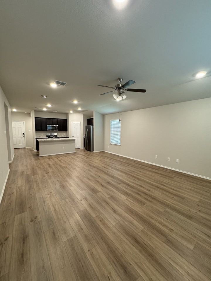 2909 Sherco Rd - Photo 2 of 19