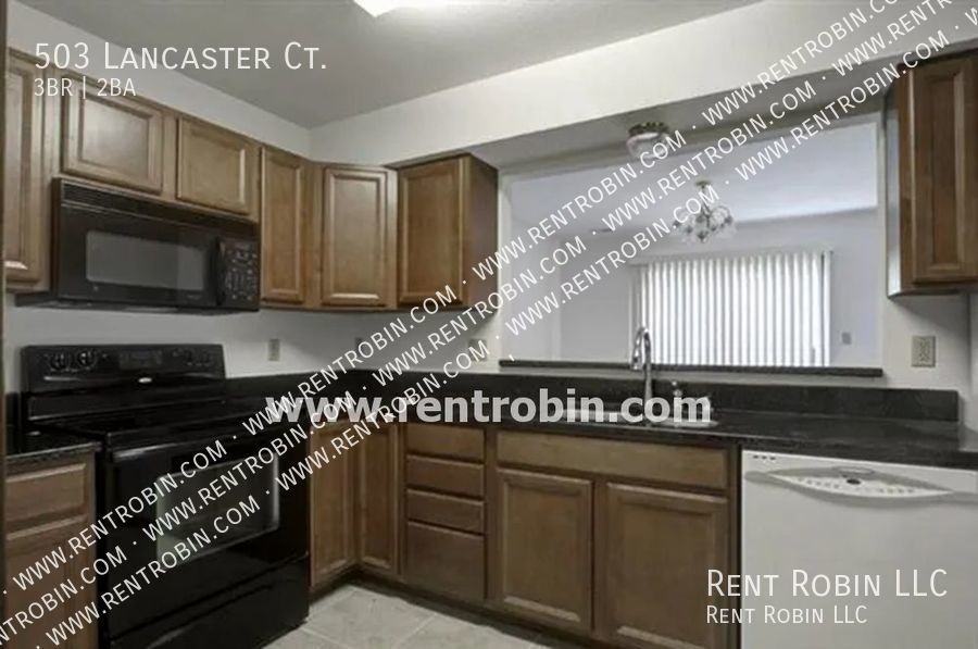 503 Lancaster Ct - Photo 2 of 33