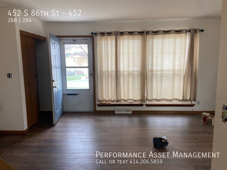 452 S 86th St #452 - Photo 3 of 15