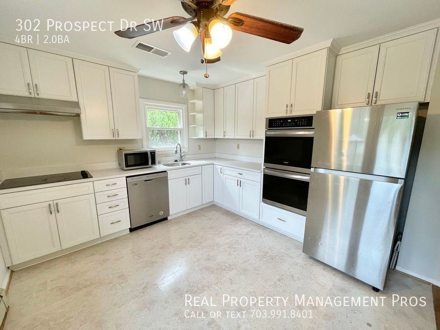 302 Prospect Dr Sw - Photo 2 of 32