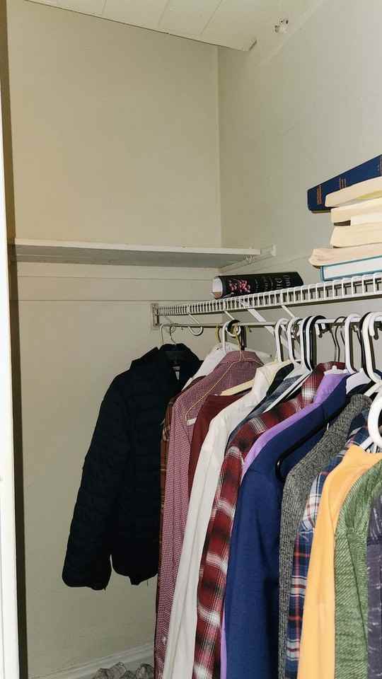 1919 W Berteau Ave #R - Photo 5 of 5