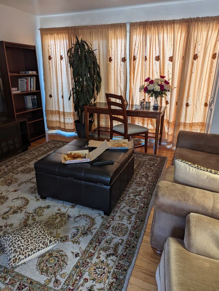 282 38th St #3 - Photo 3 of 17