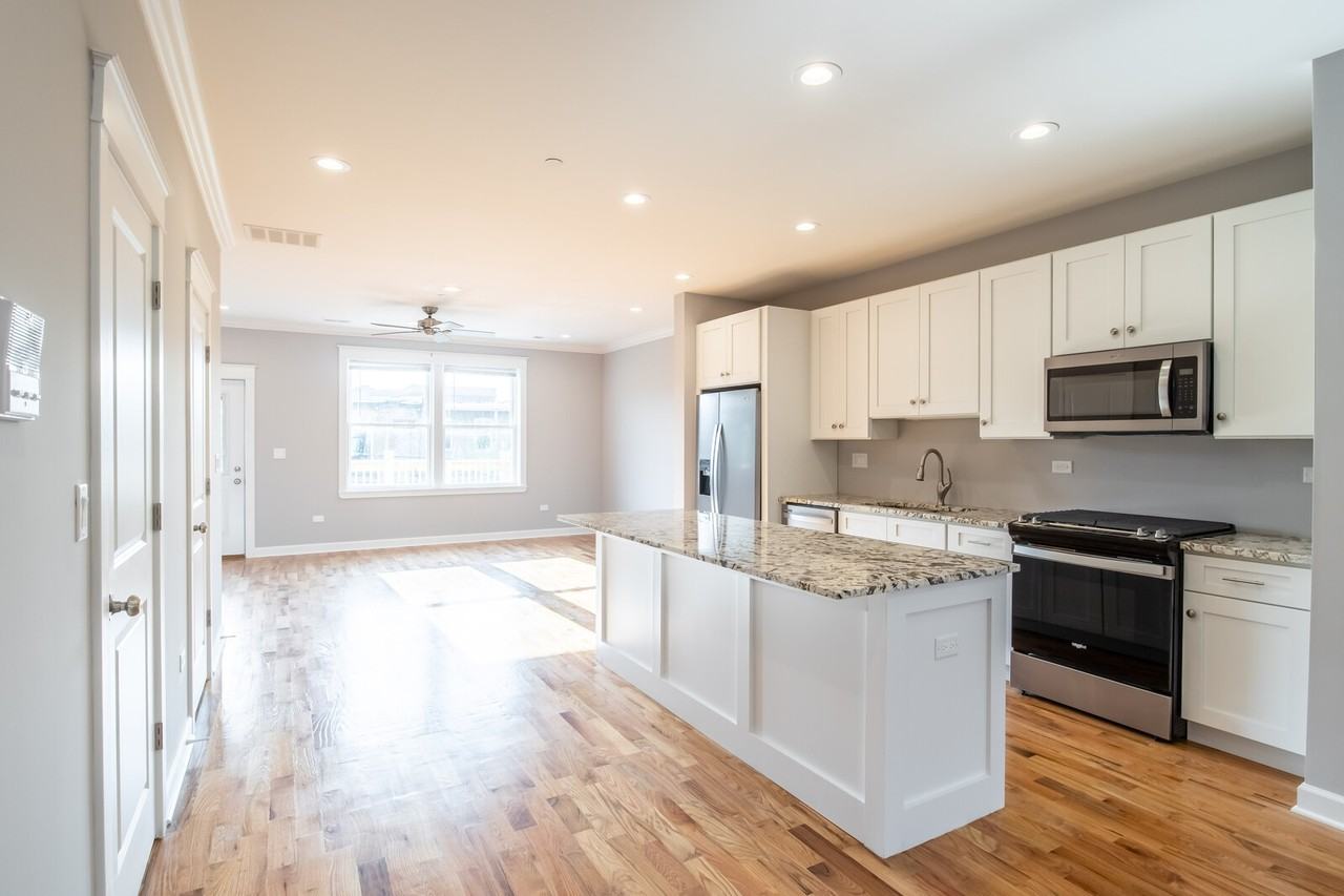 6447 S Ellis Ave #1S - Photo 3 of 9