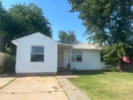 featured image of 805 Nw 66th St