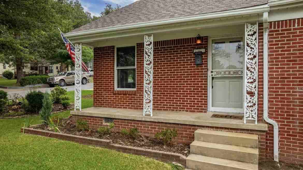 101 Schoolwood Ln #NA - Photo 2 of 39