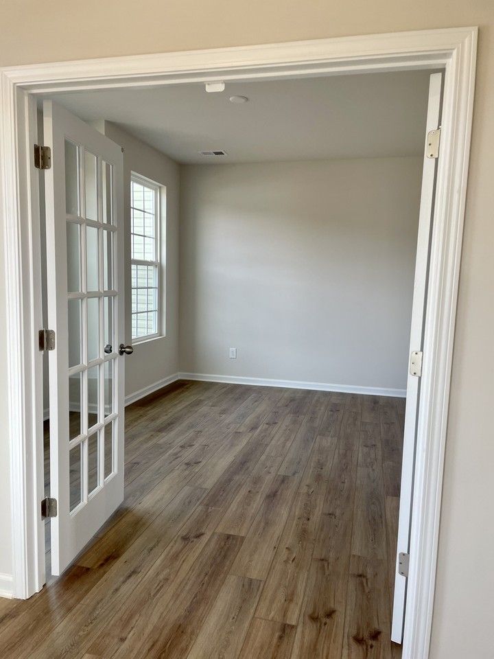 15623 Country House St - Photo 3 of 24
