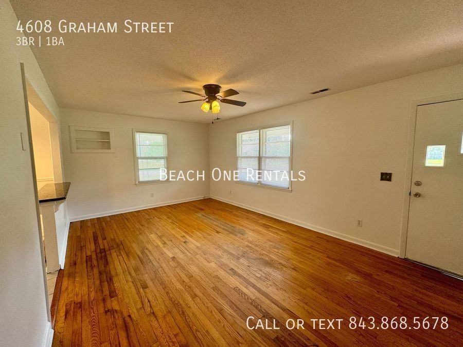 4608 Graham St - Photo 2 of 7