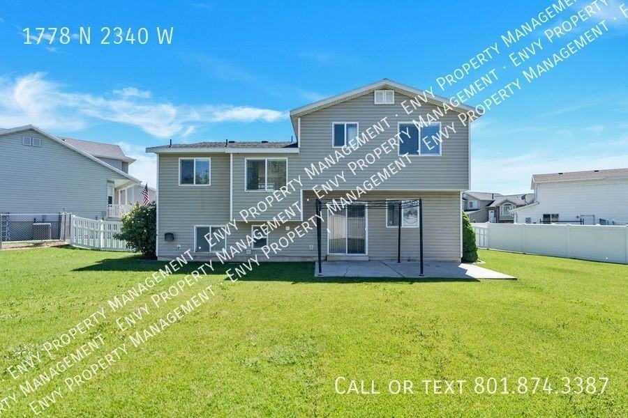 1778 N 2340 W - Photo 2 of 25