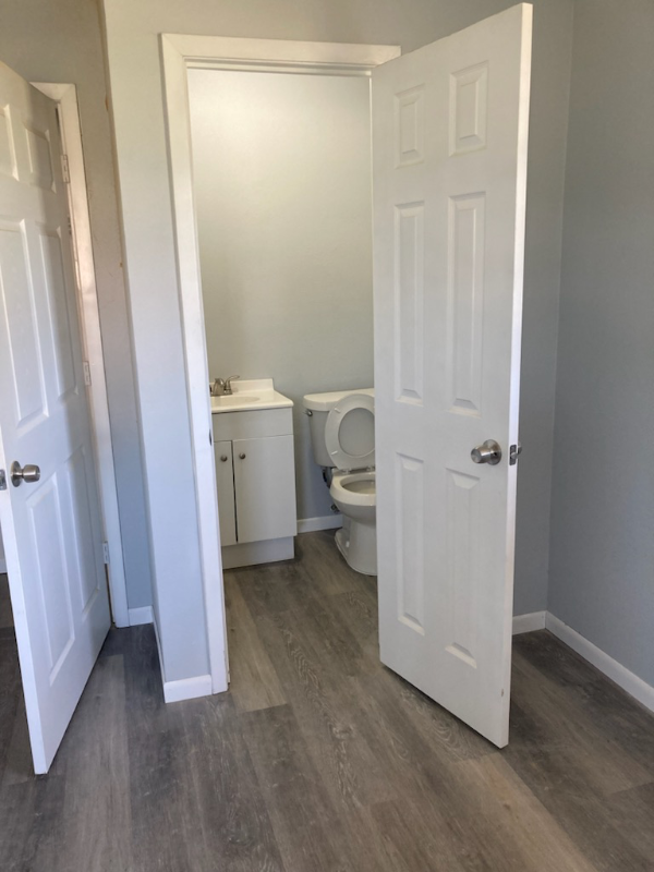 110 Harriss Ln - Photo 2 of 10