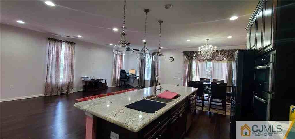 20 Bauer Ln - Photo 2 of 22