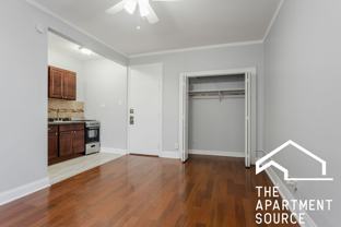 6930 N Greenview Ave #509 - Photo 1 of 1