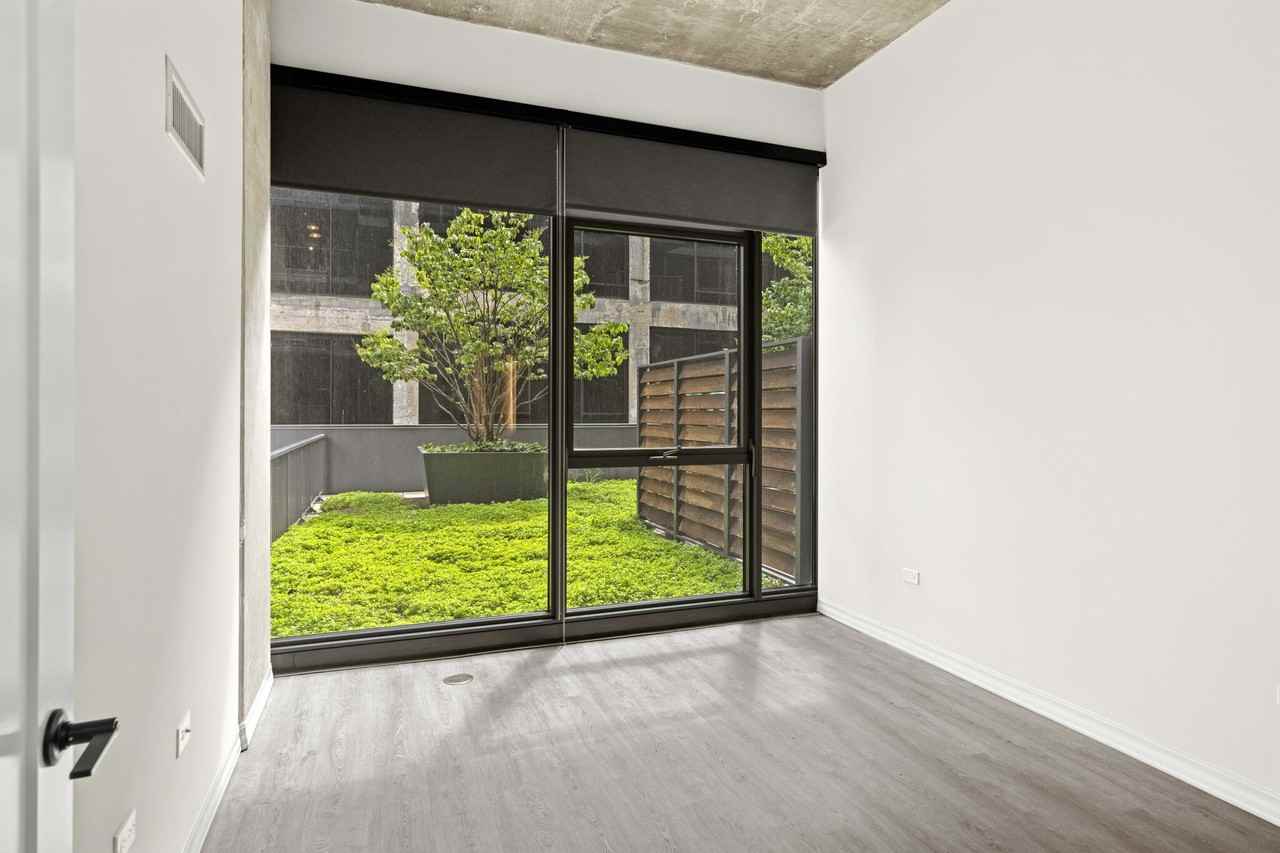 169 W Huron St #2-2 - Photo 6 of 23