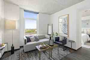 featured image of 150 N Ashland Ave