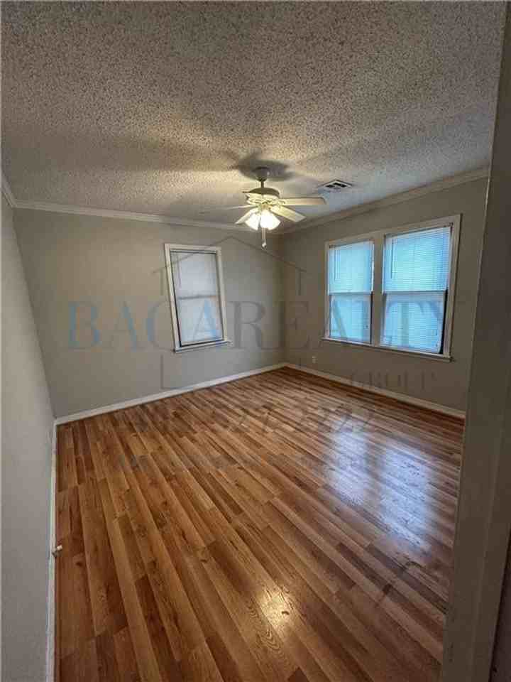 719 S Rock Island Ave - Photo 6 of 16