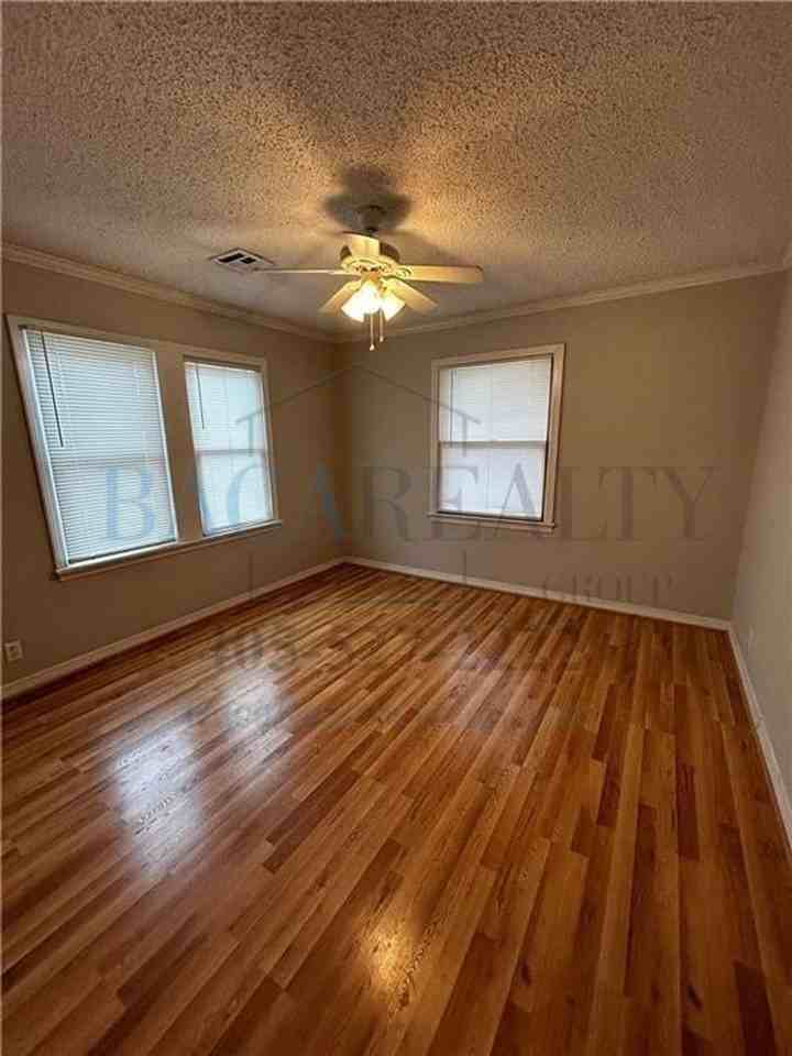 719 S Rock Island Ave - Photo 7 of 16