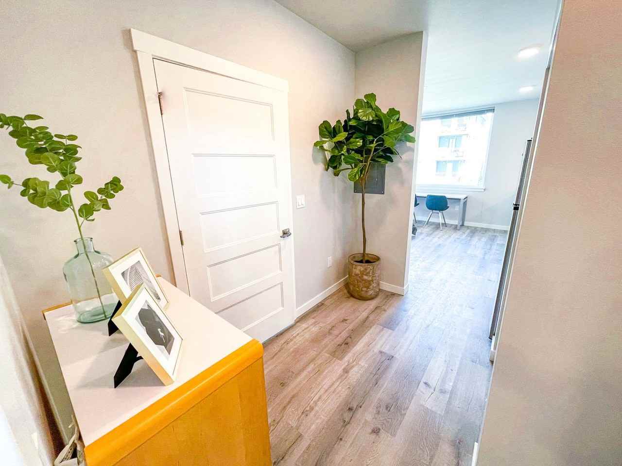 University Flats Apartments - Photo 2 of 38