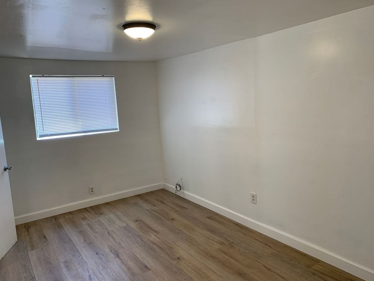 936 1/2 Santa Fe Ave - Photo 3 of 9