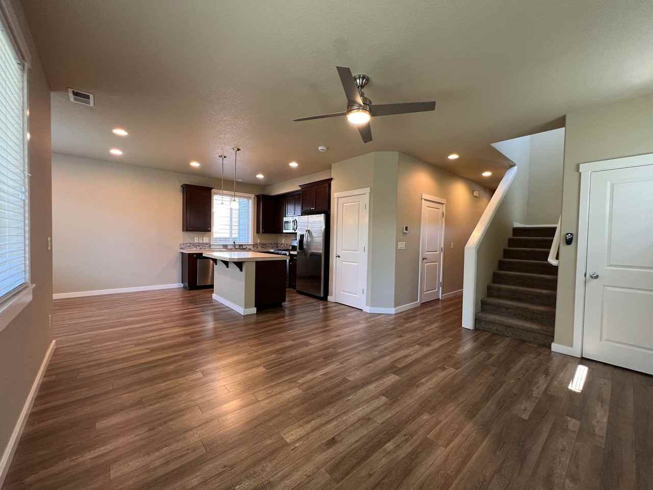 503 N 41st Ave - Photo 3 of 24