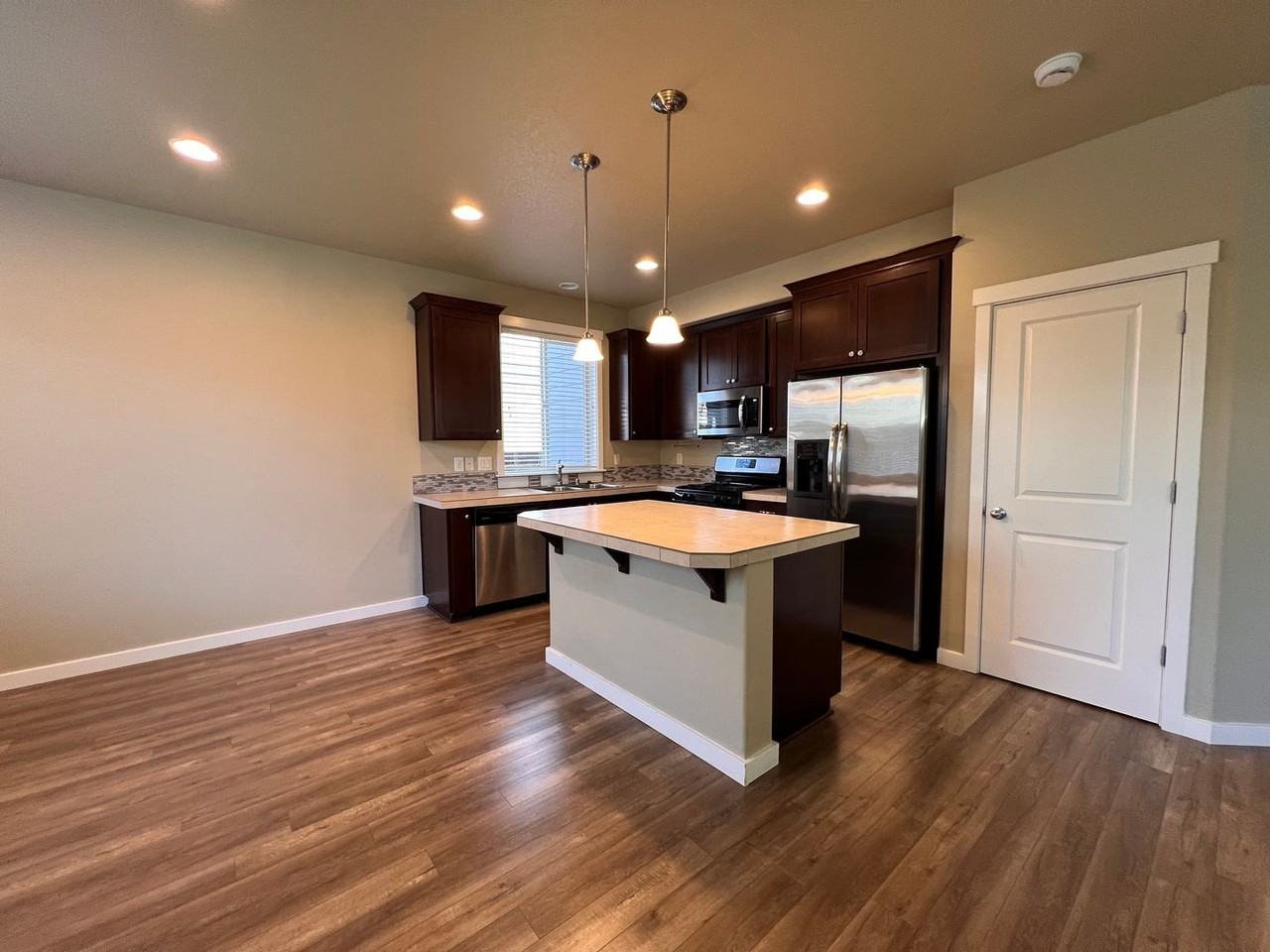 503 N 41st Ave - Photo 5 of 24
