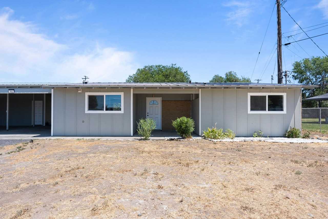 162 Carswell Dr - Photo 3 of 22