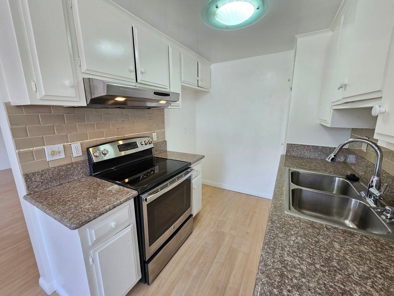 230 Linden Ave #503 - Photo 6 of 16