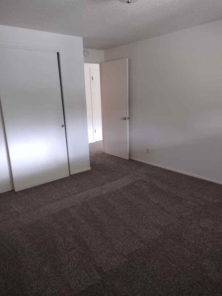 Greentree Apartments - Photo 6 of 7