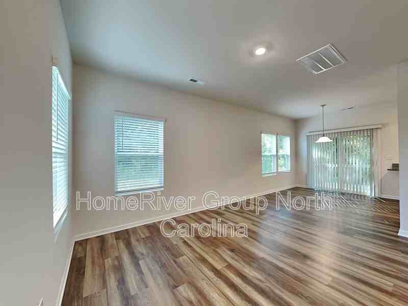 1025 Majolica Rd - Photo 2 of 28