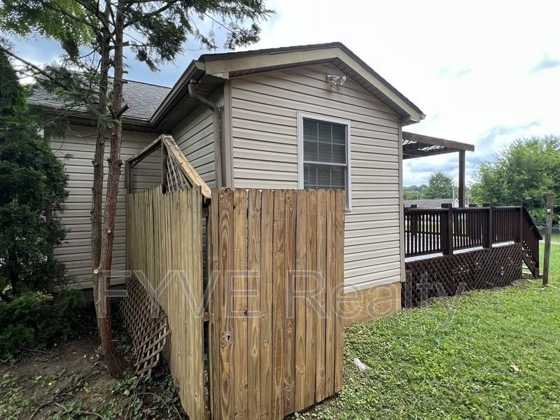 2418 Wilson Ave - Photo 2 of 16