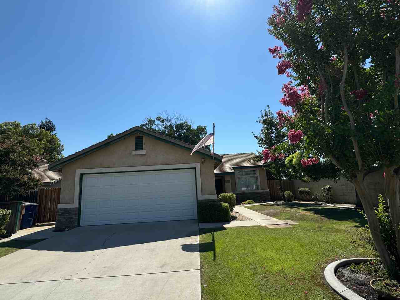 702 Timberleaf Drive - Photo 2 of 14