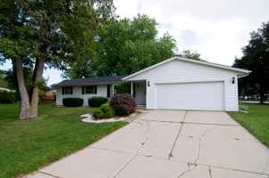 featured image of 2051 Marlee Ln