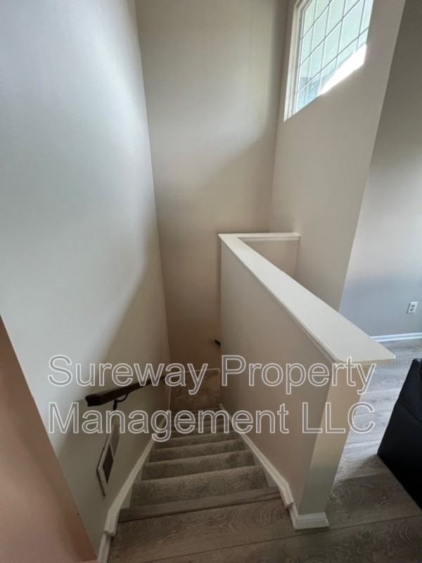 276 Andover Pl - Photo 2 of 23