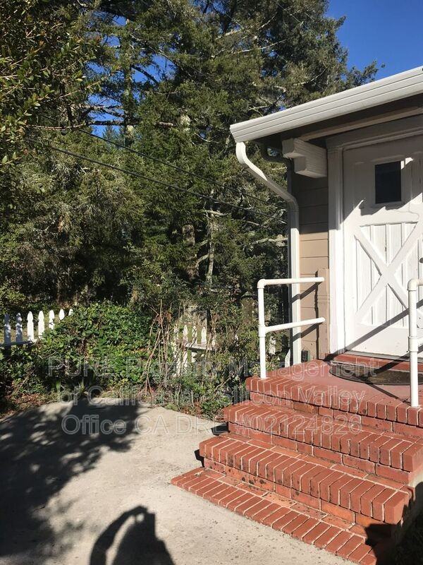17510 Old Summit Rd - Photo 2 of 15
