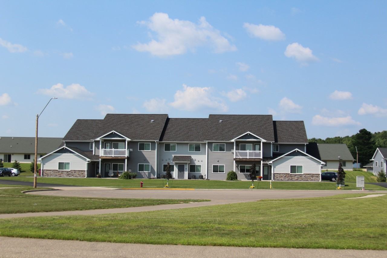 1929 Cypress Ct Ne - Photo 2 of 4