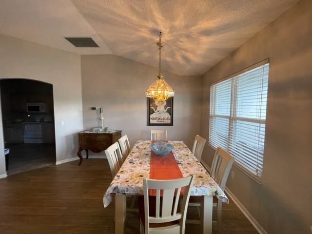 2002 Salinas Avenue - Photo 6 of 16