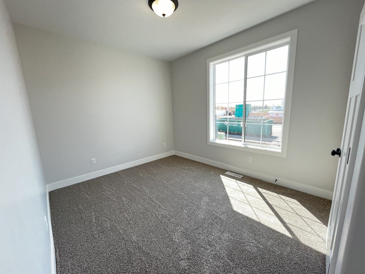 4811 Legacy Village Ln - Photo 3 of 16