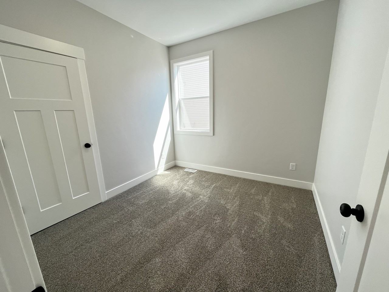 4811 Legacy Village Ln - Photo 4 of 16