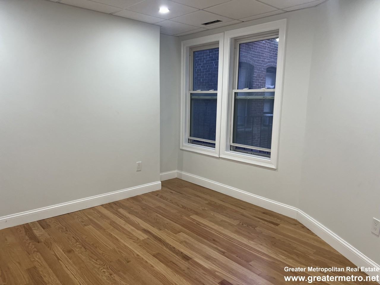 11 Henchman St #2R - Photo 3 of 9