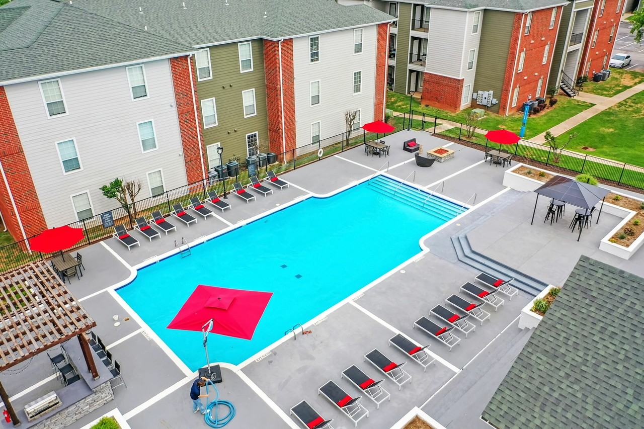 The 2900 - Photo 5 of 24