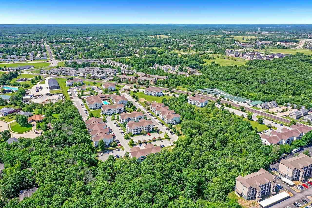 Campus Lodge - Photo 4 of 44