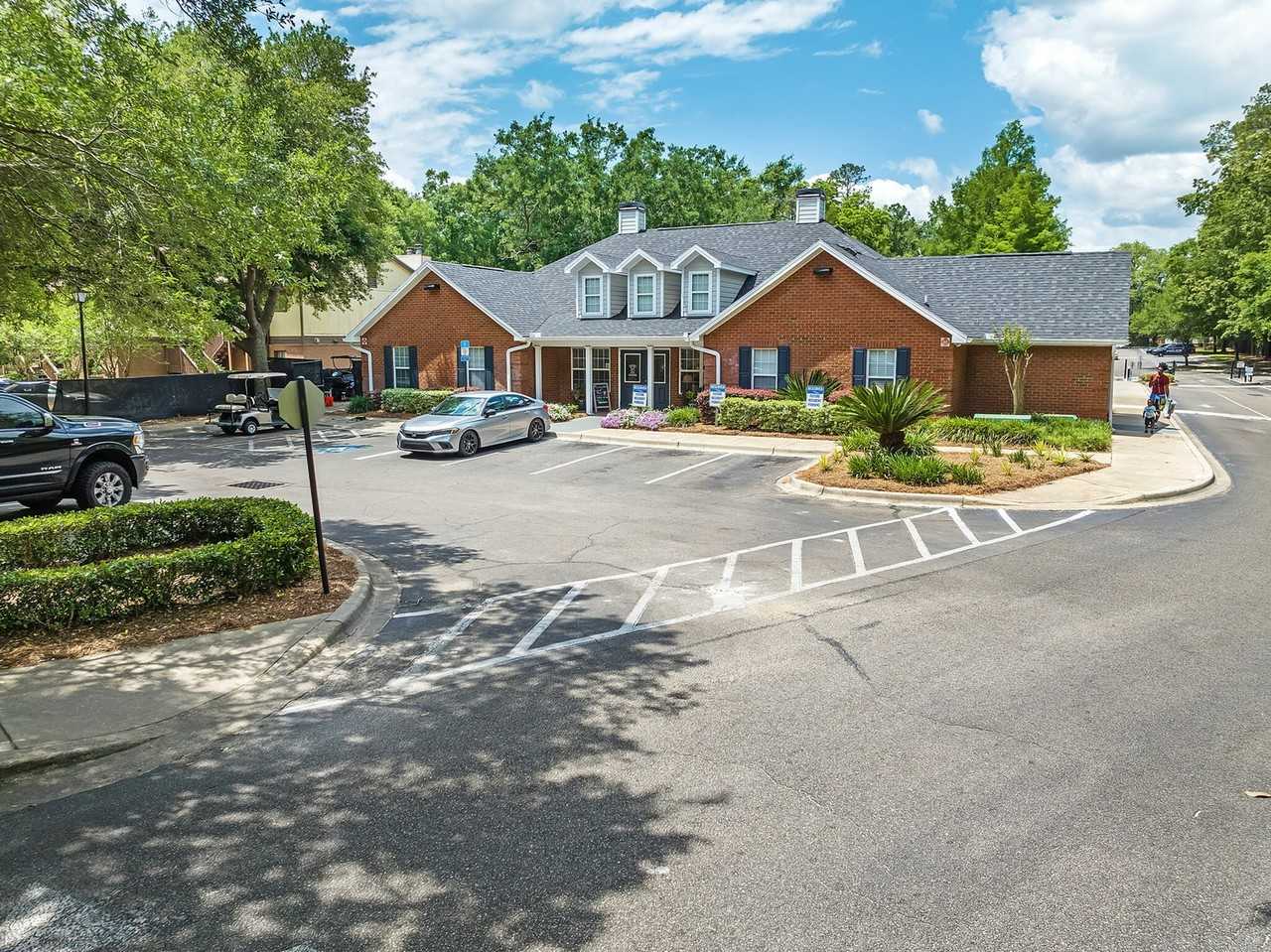 The Capitol - Photo 3 of 32