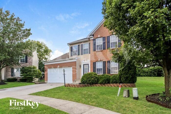 47 Village Ct - Photo 2 of 15