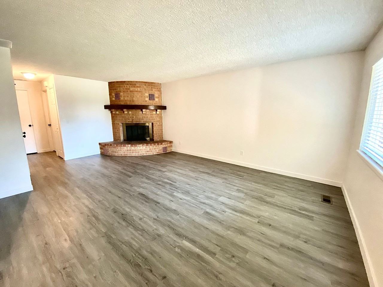 GRANGER - Photo 3 of 26