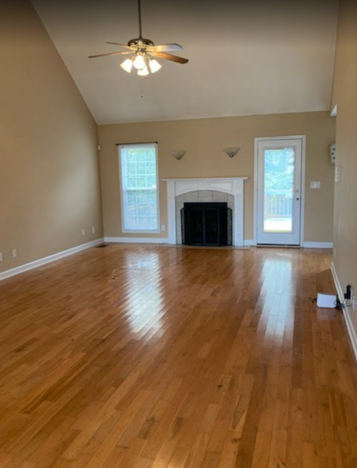 3903 Rhonda Ct - Photo 3 of 26