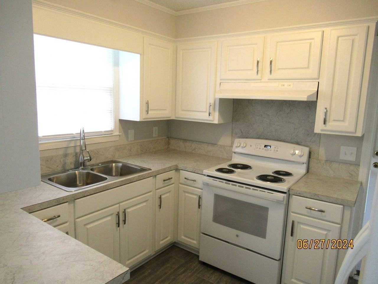 2662 Mccrays Mill Rd - Photo 3 of 21