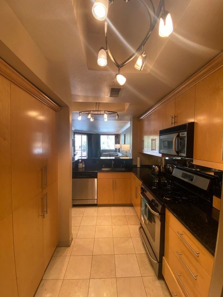 260 East Flamingo Road - Photo 5 of 28