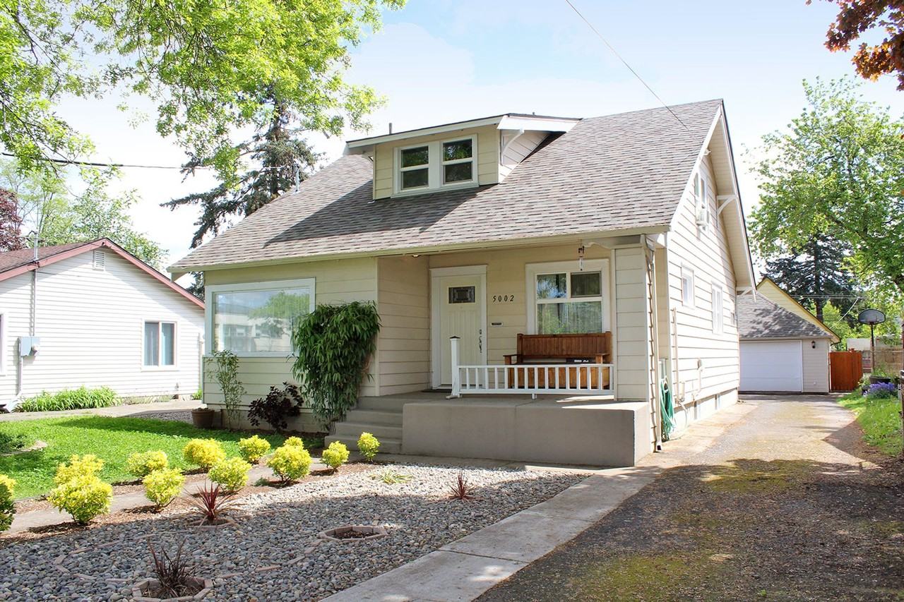 5002 Se 97th Ave - Photo 2 of 34