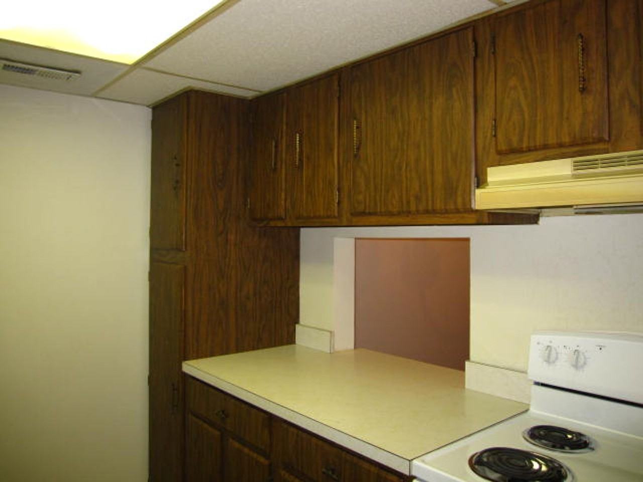 Pennwood Square 518 - Photo 2 of 10